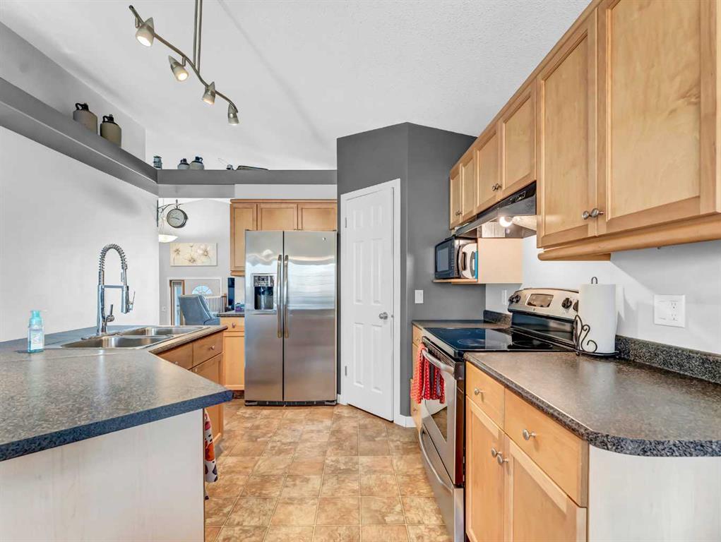 11 Riverview Place SE