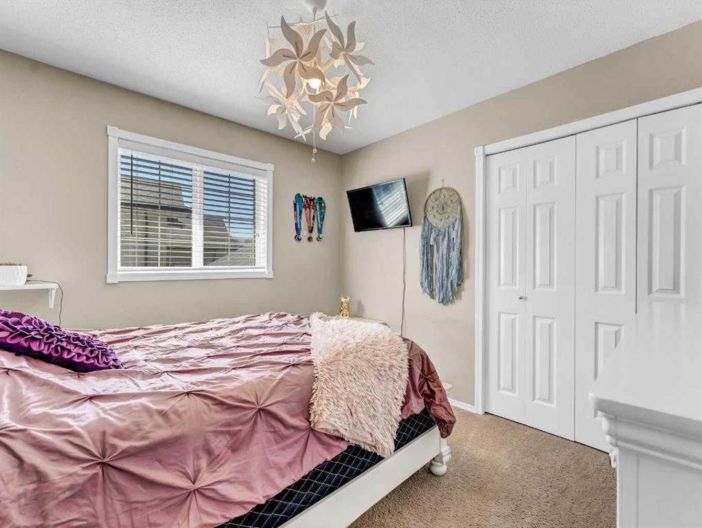 11 Riverview Place SE