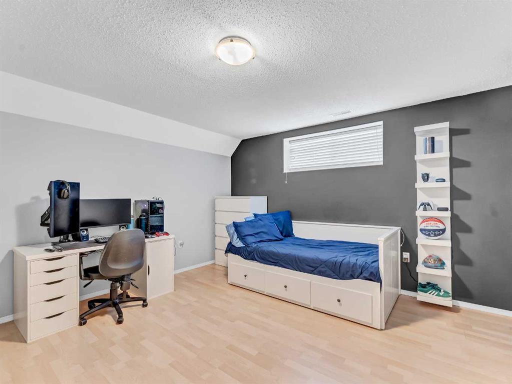 11 Riverview Place SE