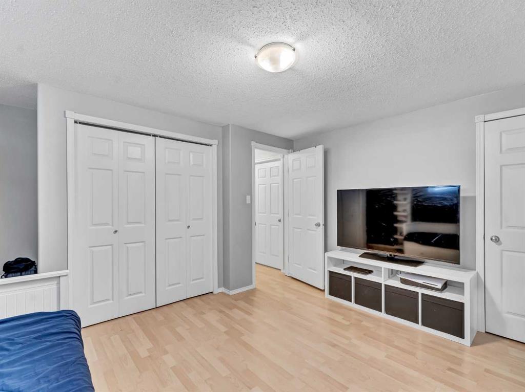 11 Riverview Place SE