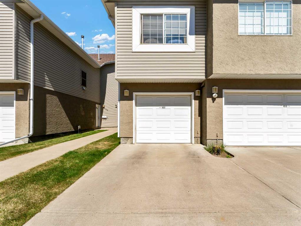#102 221 Cameron Road SE