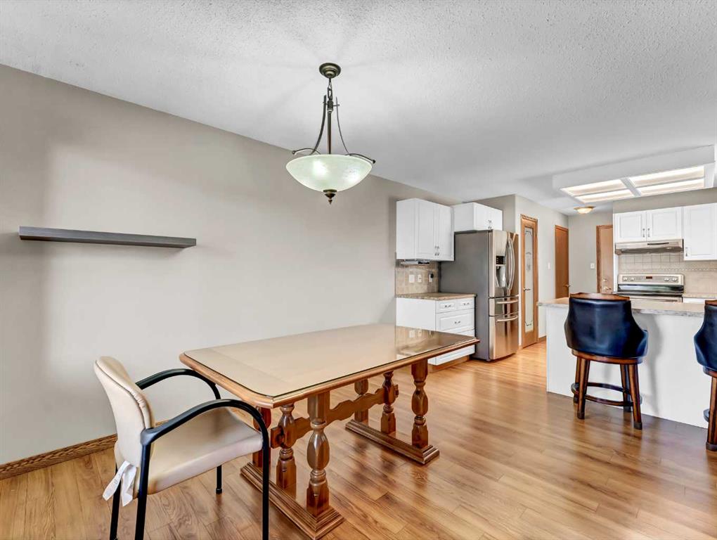 #102 221 Cameron Road SE