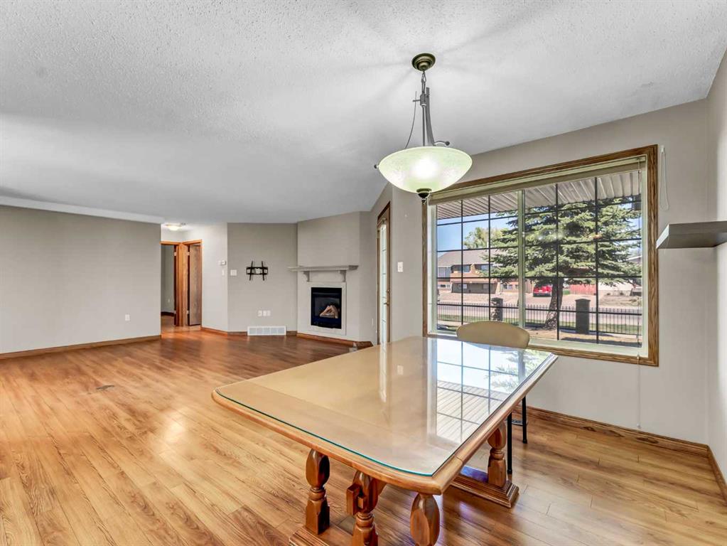 #102 221 Cameron Road SE