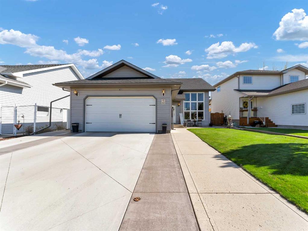 447 Vista Drive SE, Medicine Hat