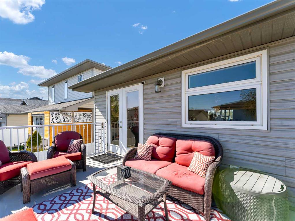 447 Vista Drive SE