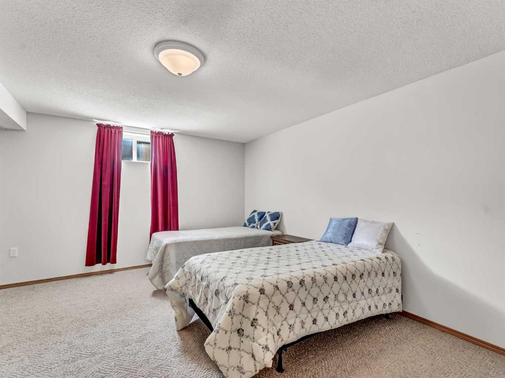 9 Park Meadows Drive SE