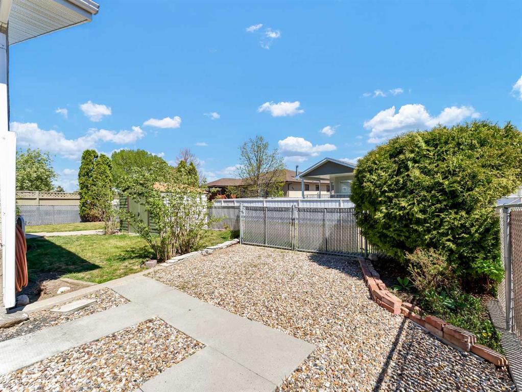 9 Park Meadows Drive SE
