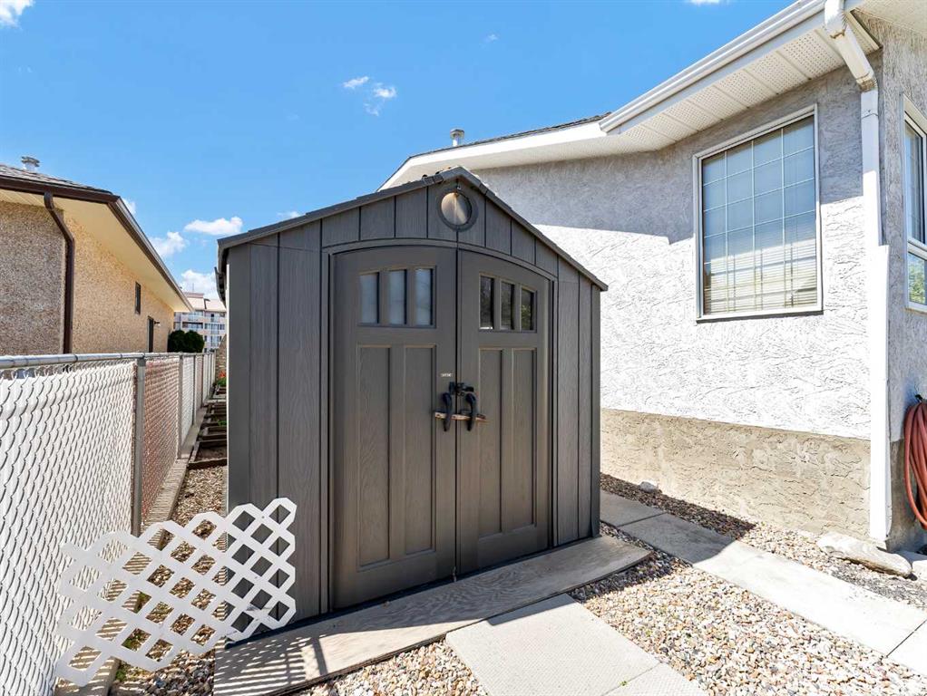 9 Park Meadows Drive SE