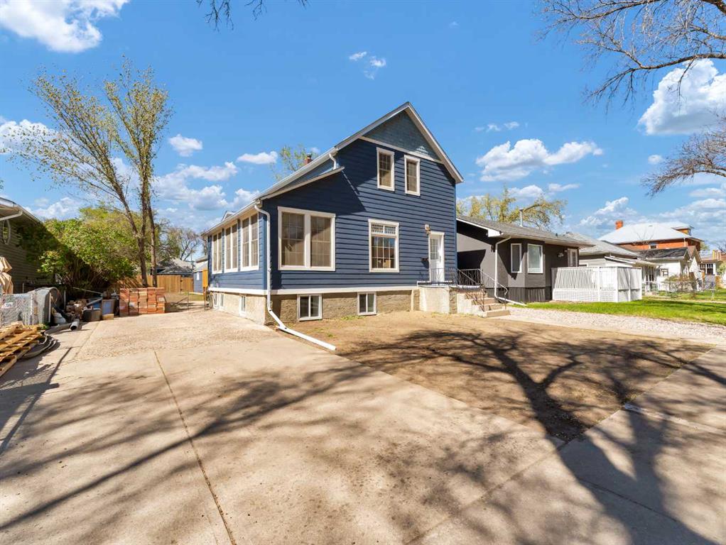 816A 4 Street SE