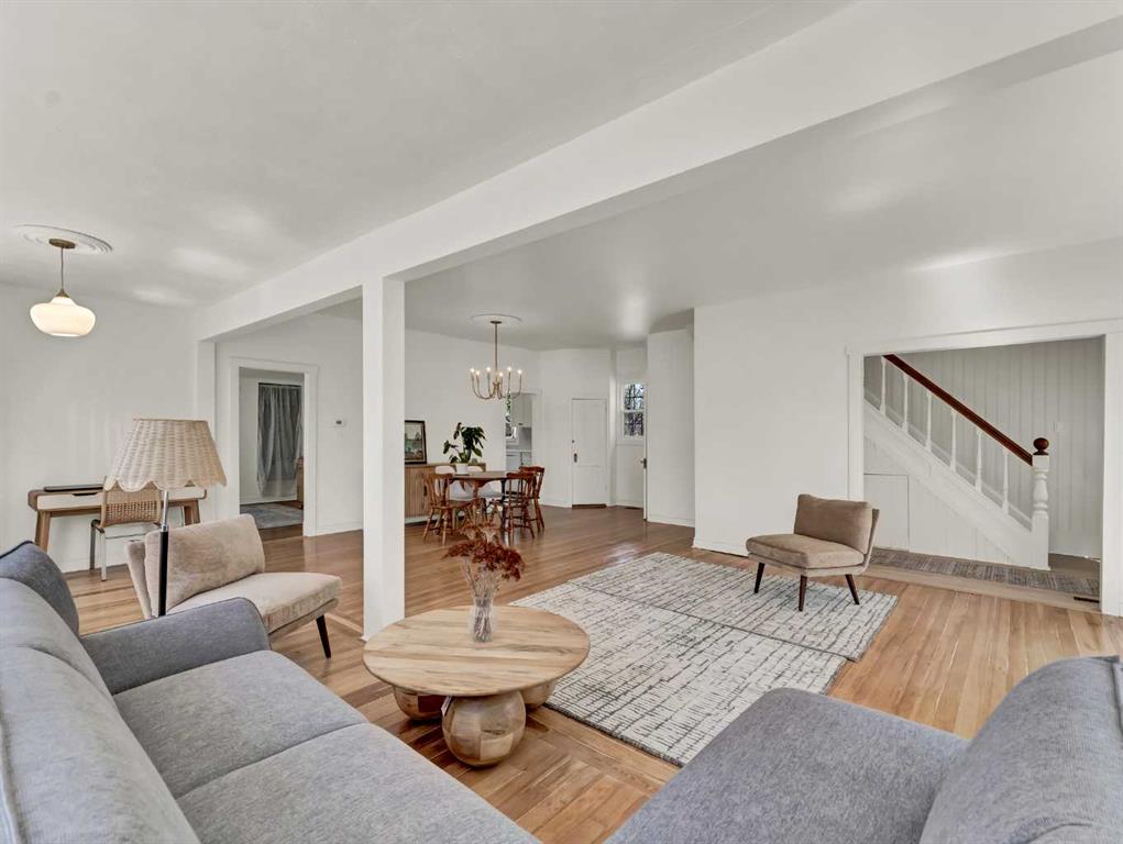 816A 4 Street SE