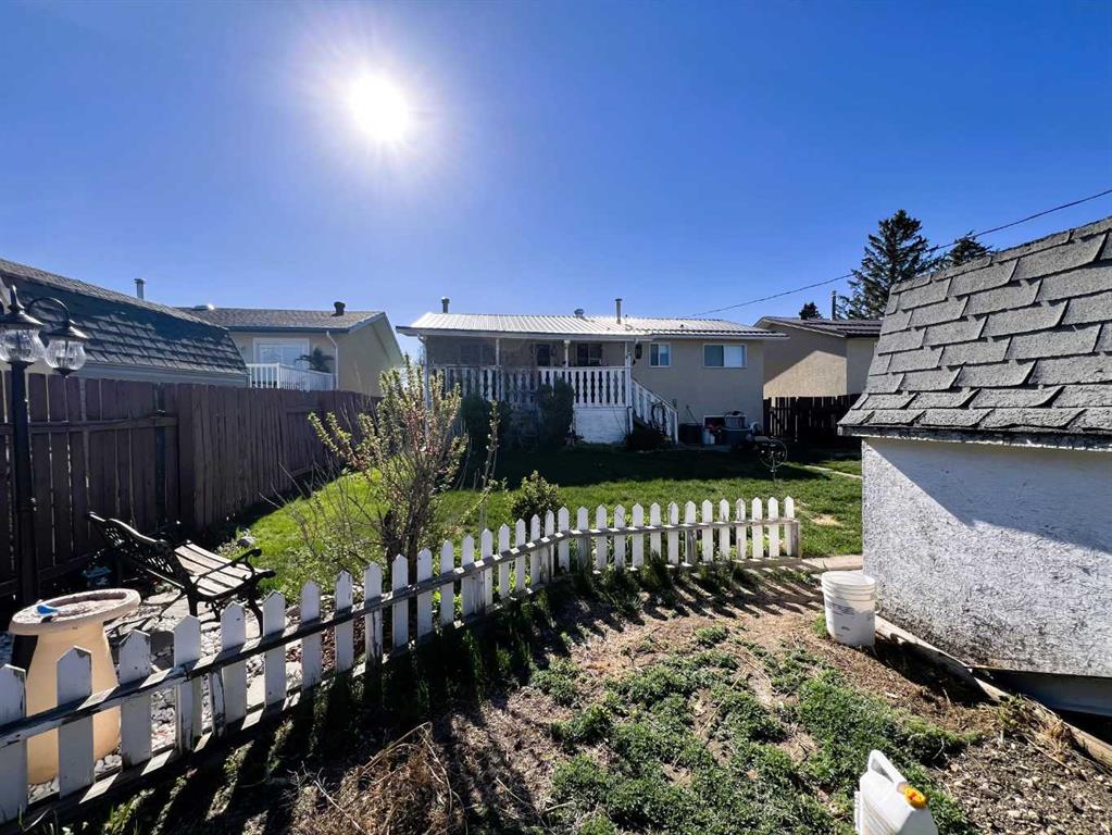 819 4 Street SE