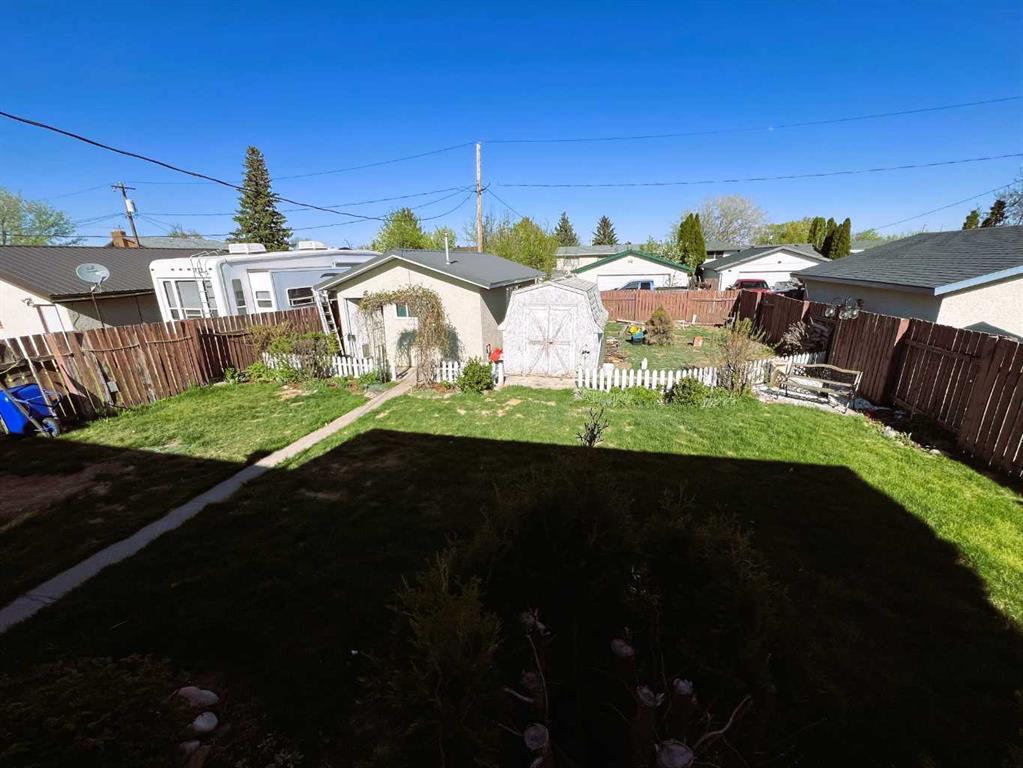 819 4 Street SE