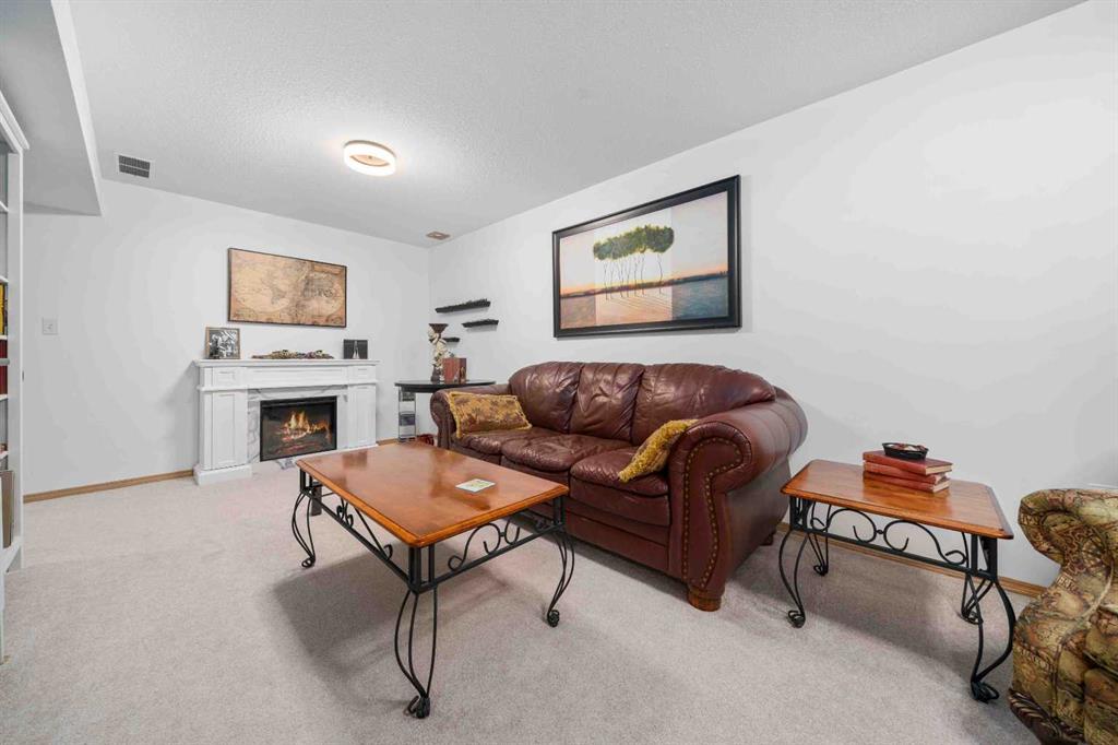 74 Park Meadows Lane SE