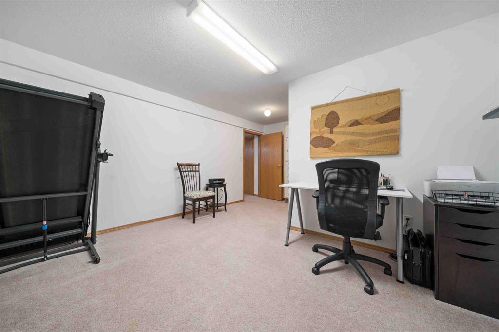 74 Park Meadows Lane SE