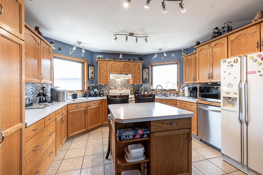  12404 Range Road 71  