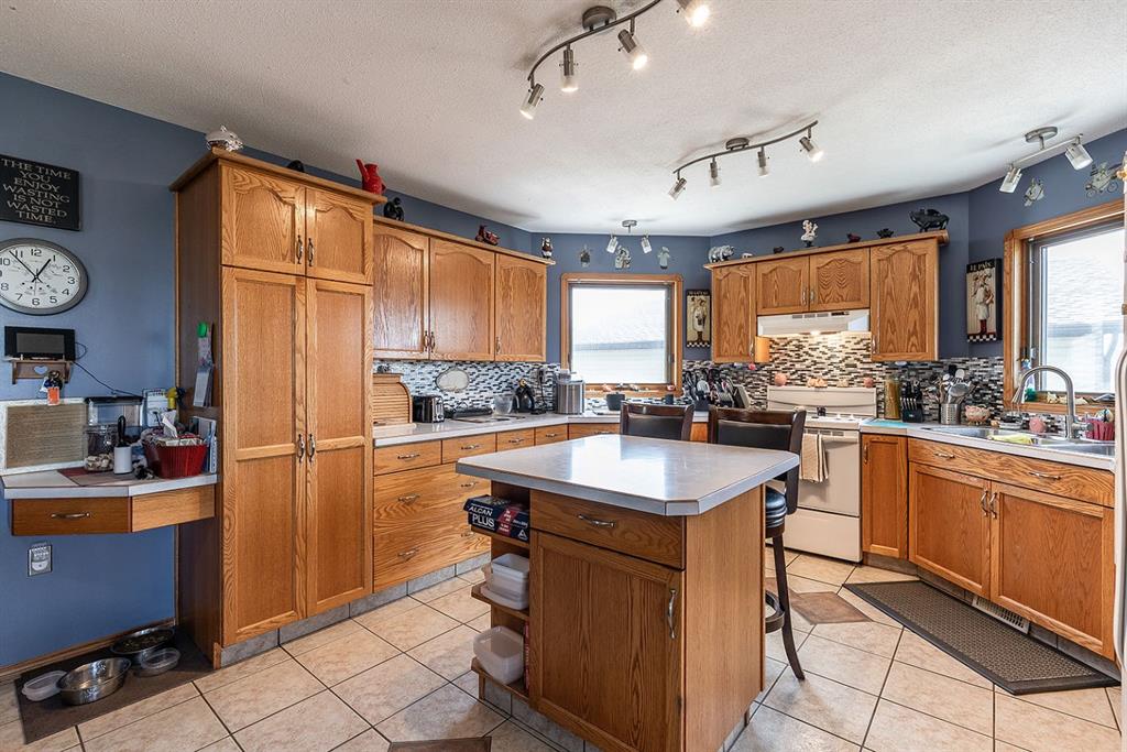  12404 Range Road 71  