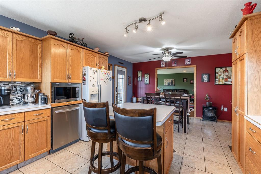  12404 Range Road 71  