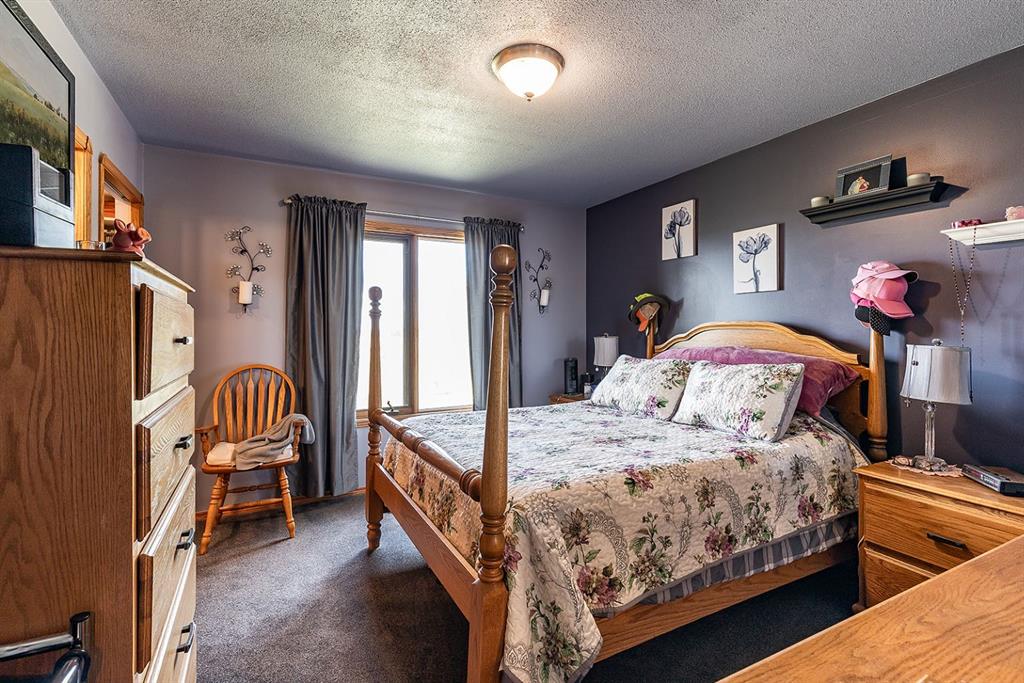  12404 Range Road 71  