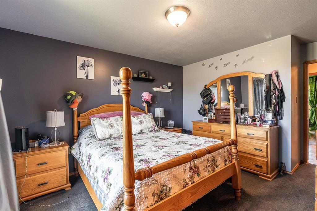  12404 Range Road 71  