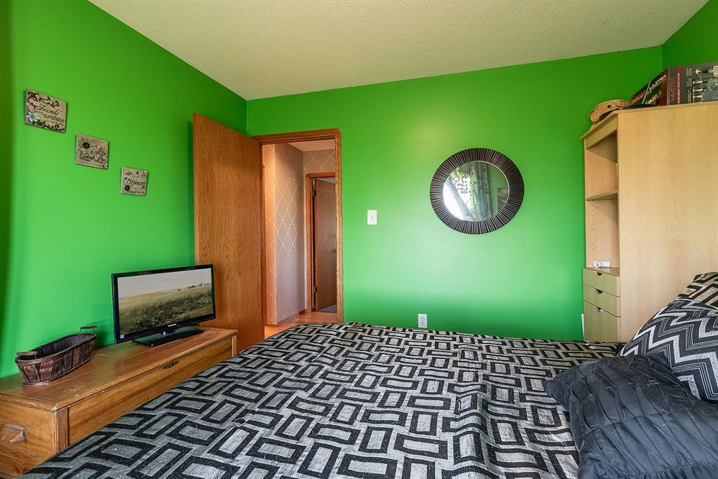  12404 Range Road 71  