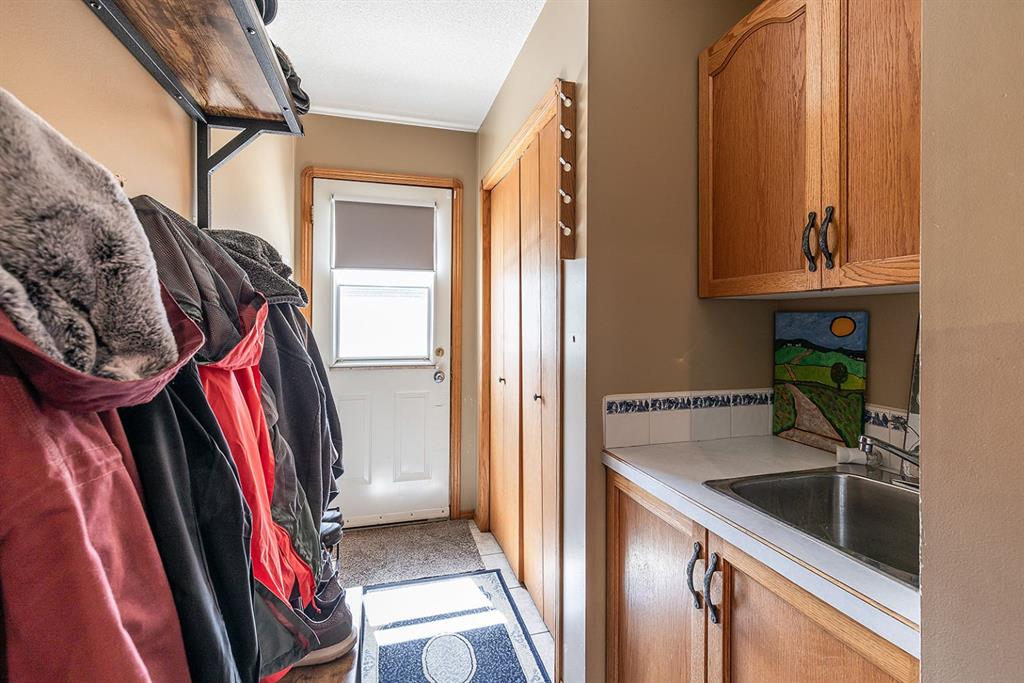  12404 Range Road 71  