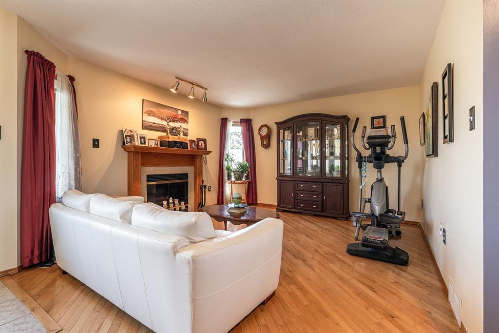  12404 Range Road 71  