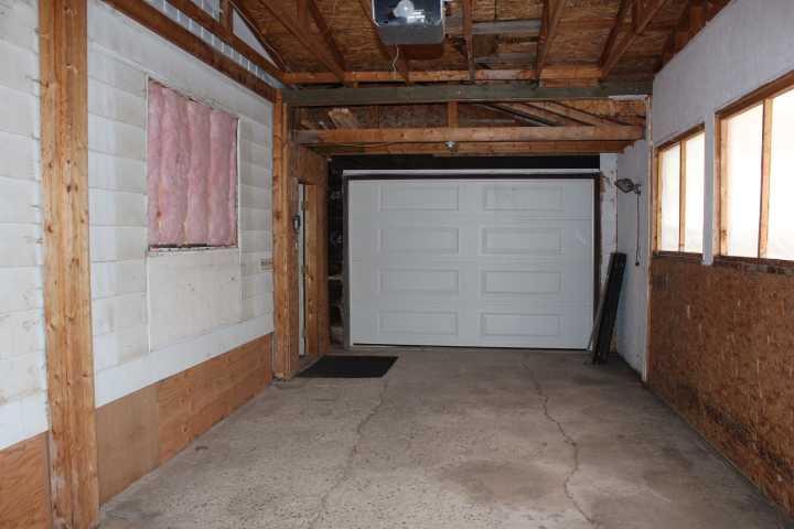 205 4 Street W