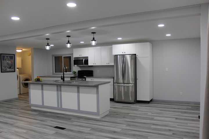 205 4 Street W