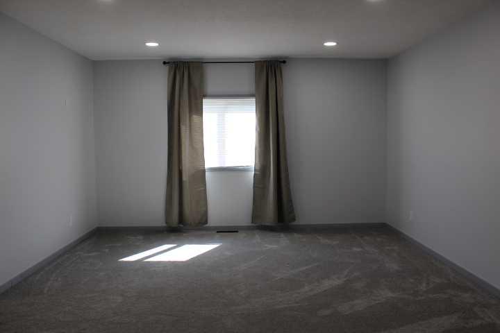 205 4 Street W
