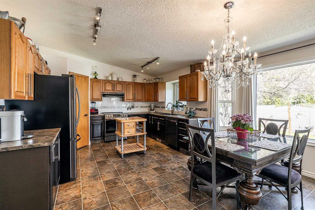 12 Taylor Boulevard SE