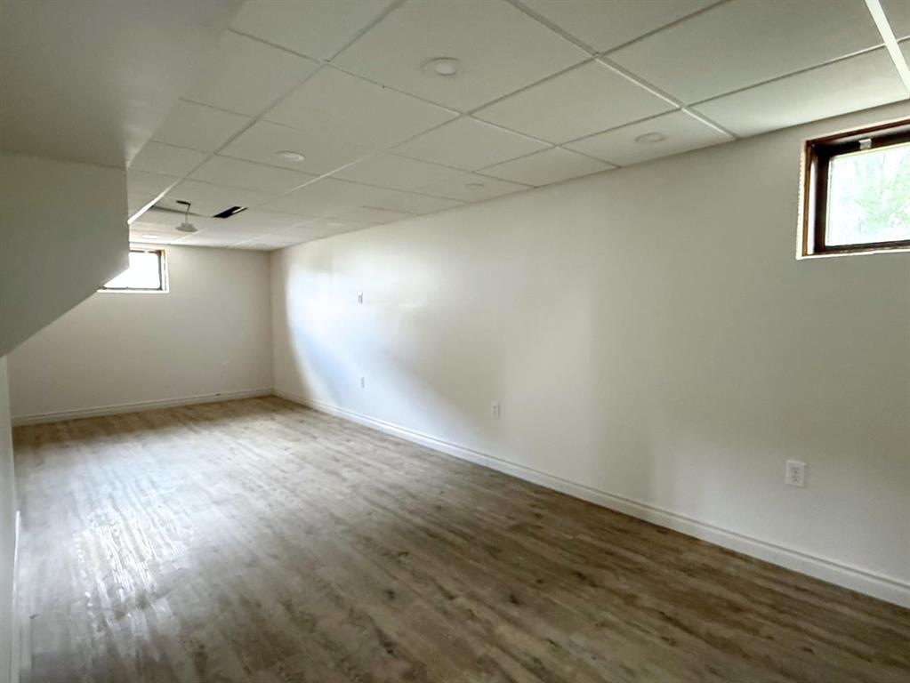 501 Broadway Avenue E