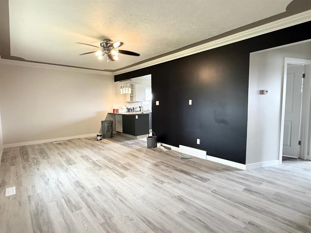 501 Broadway Avenue E