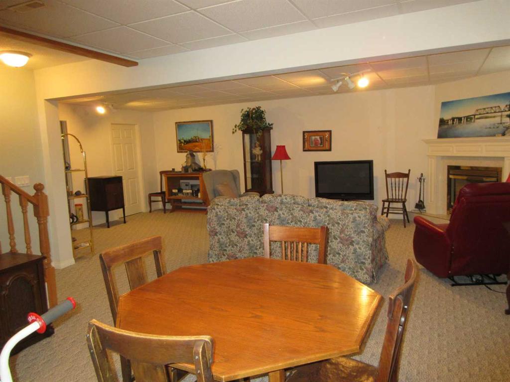 51 VINTAGE MEADOWS Place SE