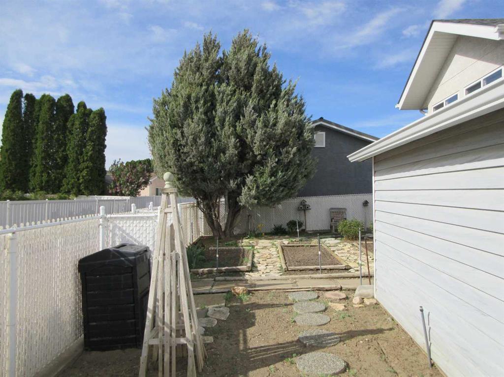 51 VINTAGE MEADOWS Place SE
