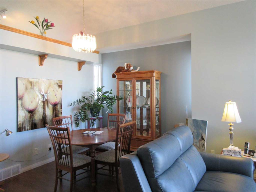 51 VINTAGE MEADOWS Place SE
