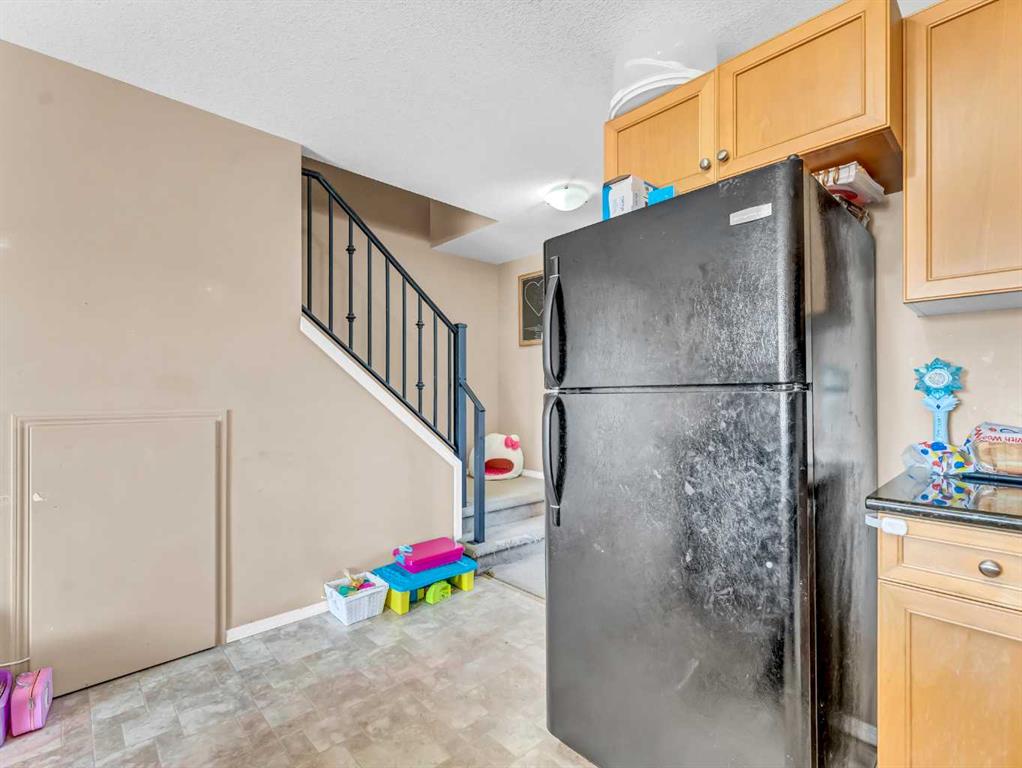 102 Somerset Lane SE