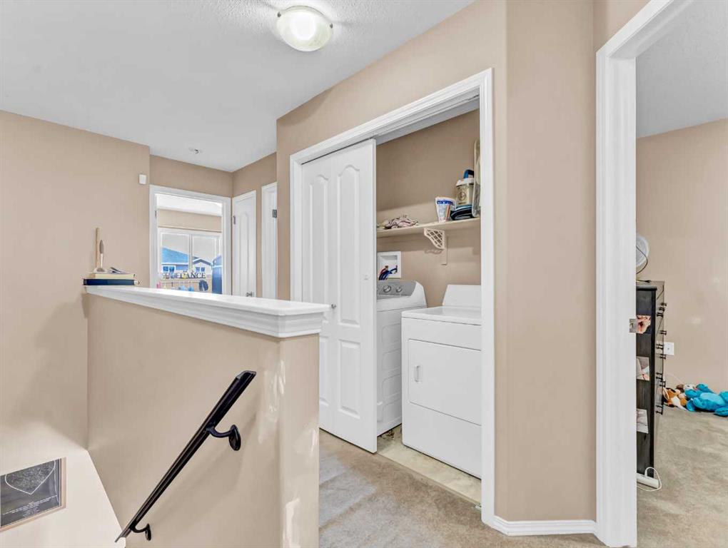 102 Somerset Lane SE