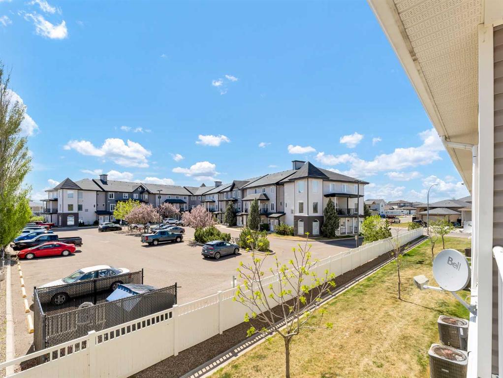 102 Somerset Lane SE