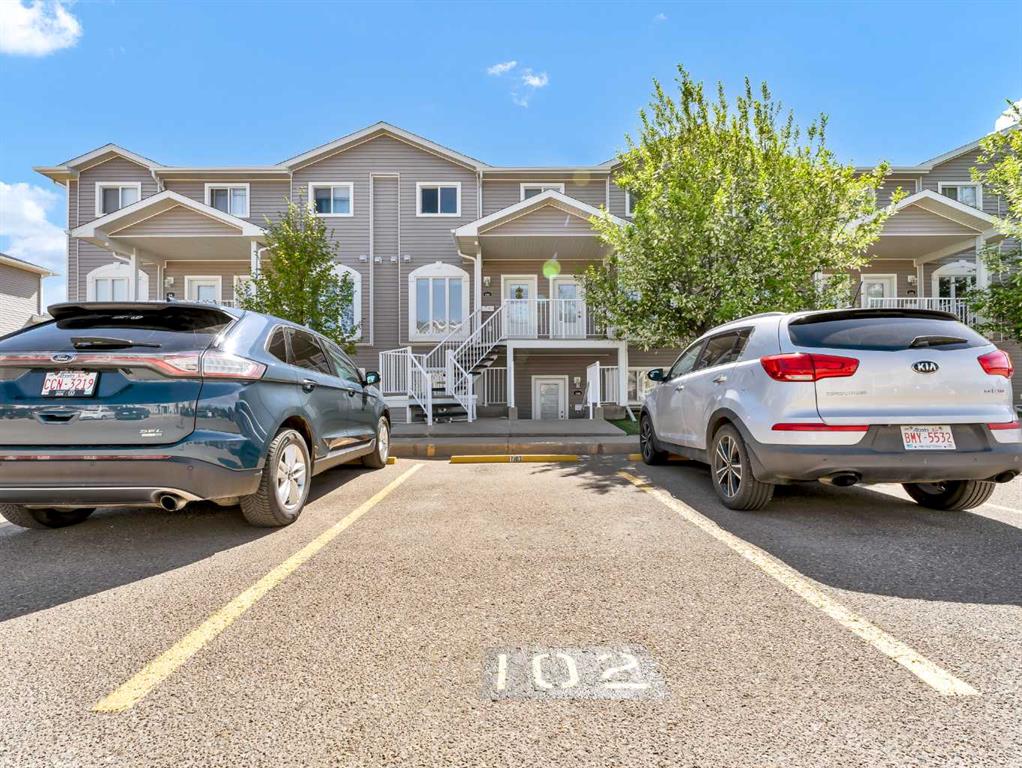 102 Somerset Lane SE