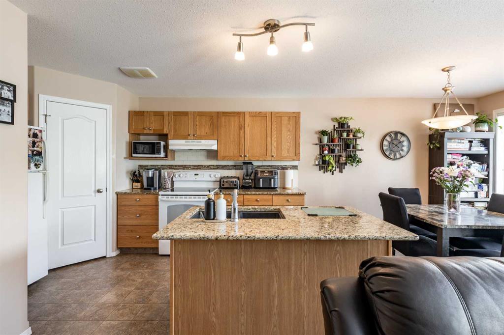 44 Saamis Meadows Lane SW