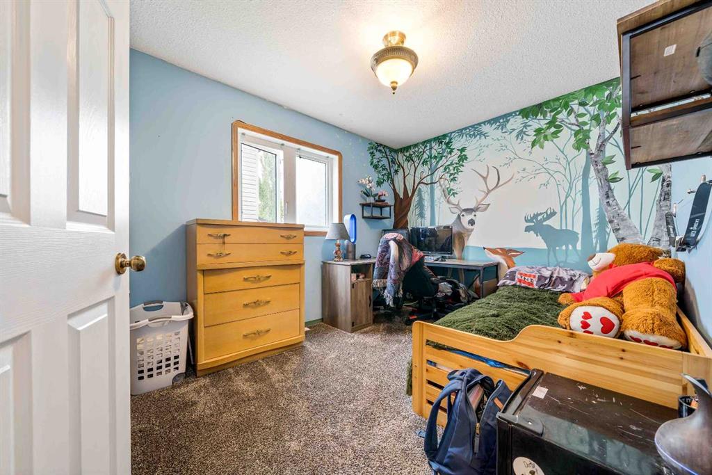 19 Vista Close SE