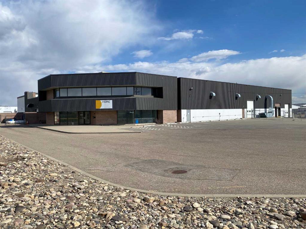 #120 2525 36 Street N, Lethbridge