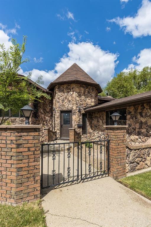44 Valleyview Drive SW