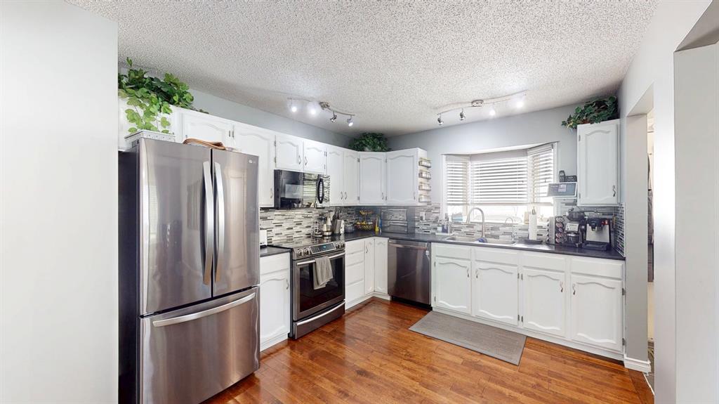 54 Rossdale Road SE