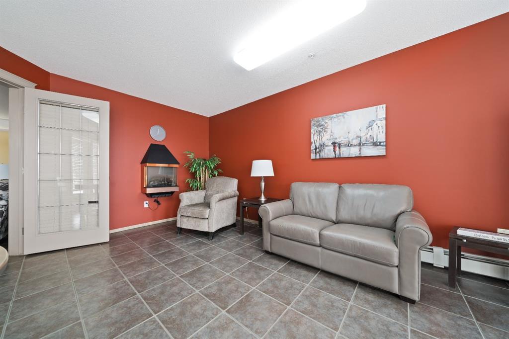 #317 1648 Saamis Drive NW