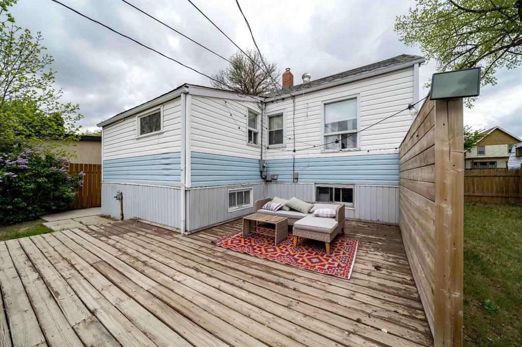 66 9 Street SE