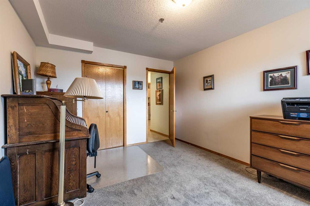 #202 22 Park Meadows Drive SE