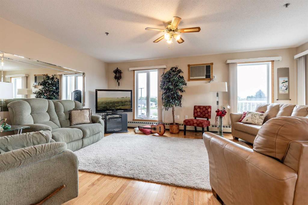 #202 22 Park Meadows Drive SE