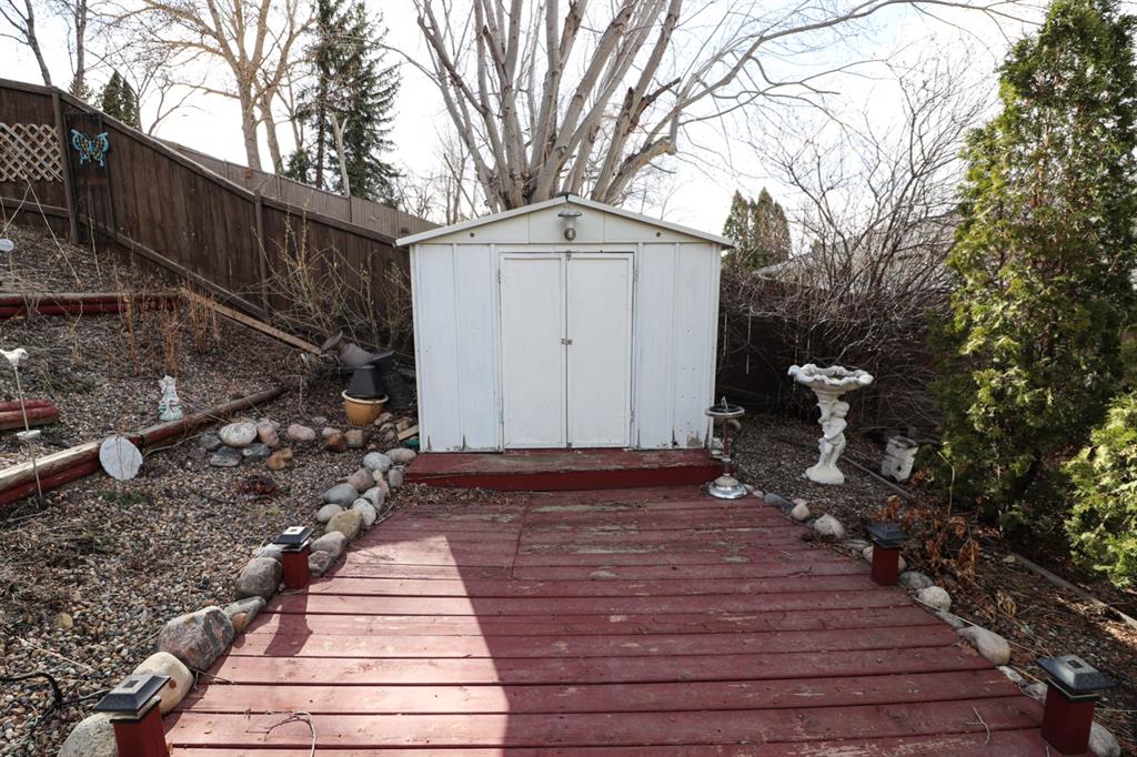 7 Valleyview Drive SW