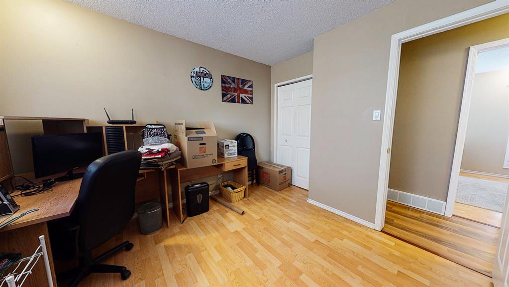 7 Valleyview Drive SW